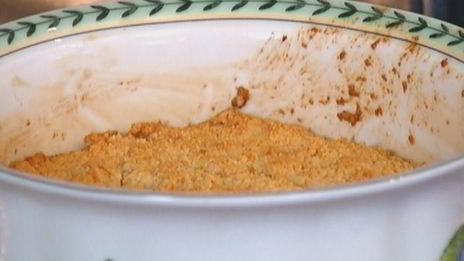 апельсиновый пудинг с золотистым сиропом