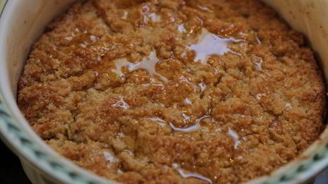 апельсиновый пудинг с золотистым сиропом