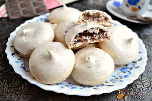 Безе с шоколадом