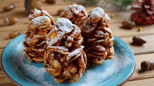 Десерт Еловые шишки на Новый Год