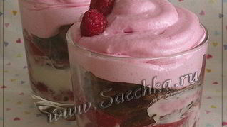 Десерт со взбитыми сливками