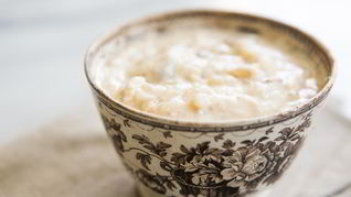 Домашний рисовый пудинг с изюмом