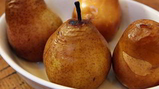 Груши, запеченные с граппой