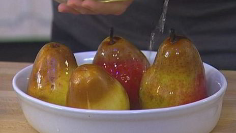 груши, запеченные с граппой