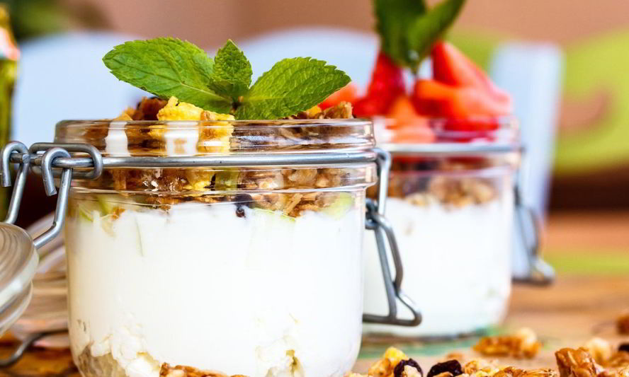 Рецепт йогурта с домашней гранолой