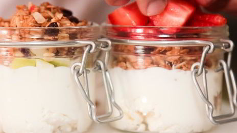 йогурт с домашней гранолой