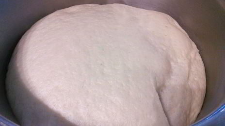 клубничные бухтельн с ванильным пудингом и штрейзелем