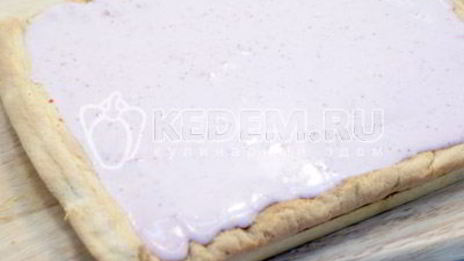 бисквитный рулет с клубничным кремом