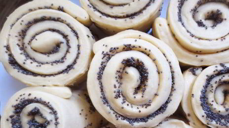 булочки со сливочным кремом