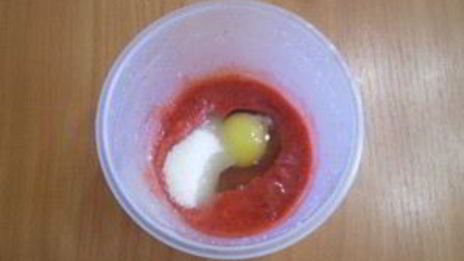 клубничный заварной крем