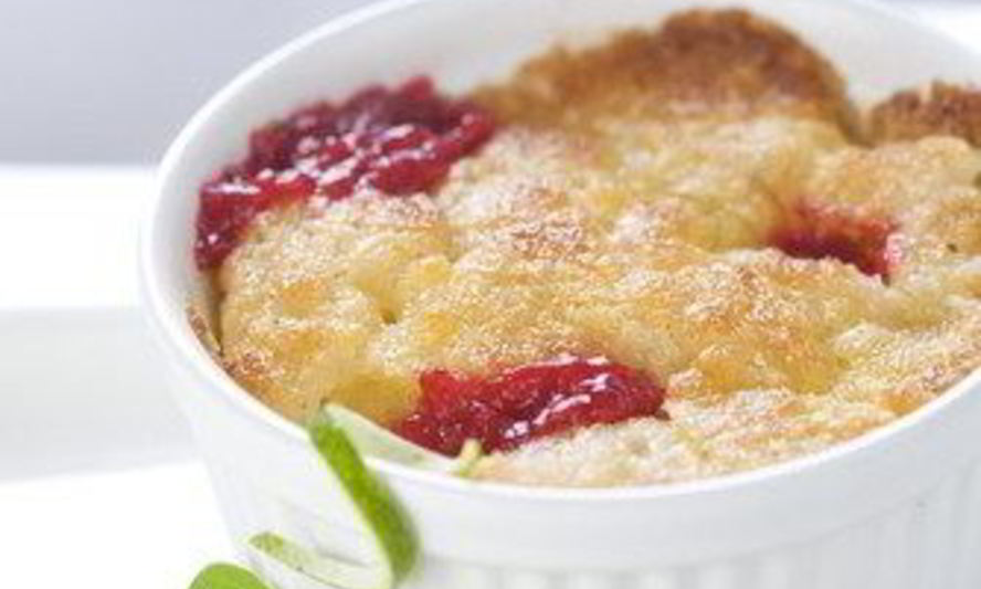 Рецепт печеного заварного крема с малиной