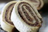 Рулет с шоколадным кремом