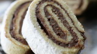 Рулет с шоколадным кремом