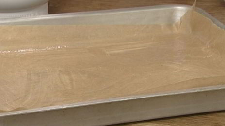 рулет с шоколадным кремом