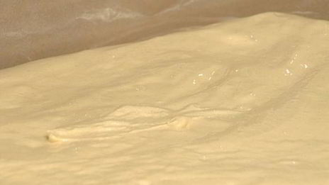 рулет с шоколадным кремом