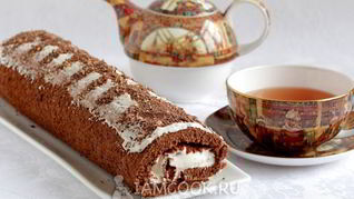 Шоколадный рулет с кремом