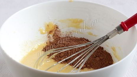 шоколадный рулет с кремом