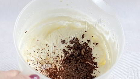 шоколадный рулет с кремом