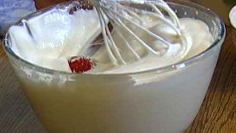 шоколадный рулет с малиновым кремом