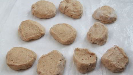 шведские колобки из спельты с шоколадным кремом