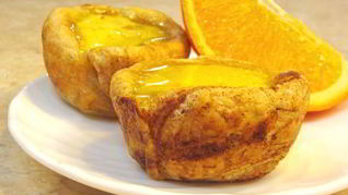 Слоеные корзиночки с кремом и карамелью