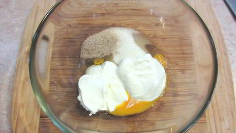 слоеные корзиночки с кремом и карамелью