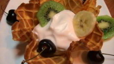 вафельные корзиночки с белковым кремом