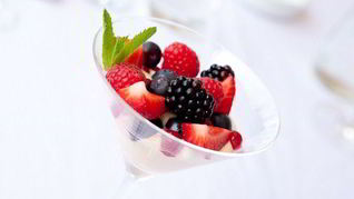 Ягоды с английским кремом