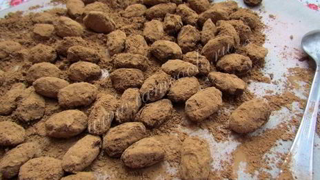 миндаль в шоколаде