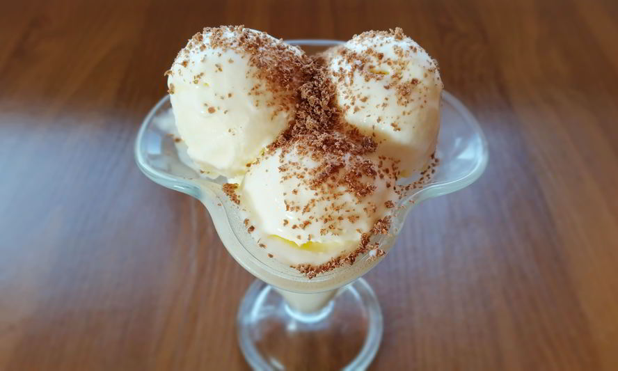 Рецепт быстрого домашнего мороженого из сгущенки