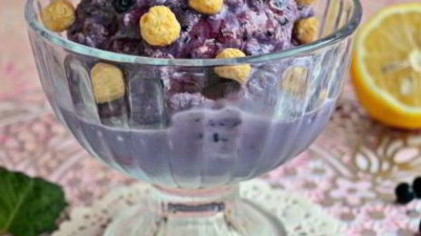 черничное мороженое с лимонной цедрой