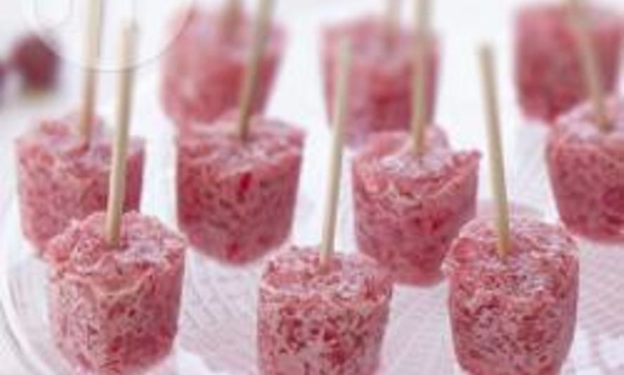 Рецепт домашнего малинового мороженого с желе