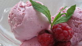 Фруктовое мороженое со сгущенкой