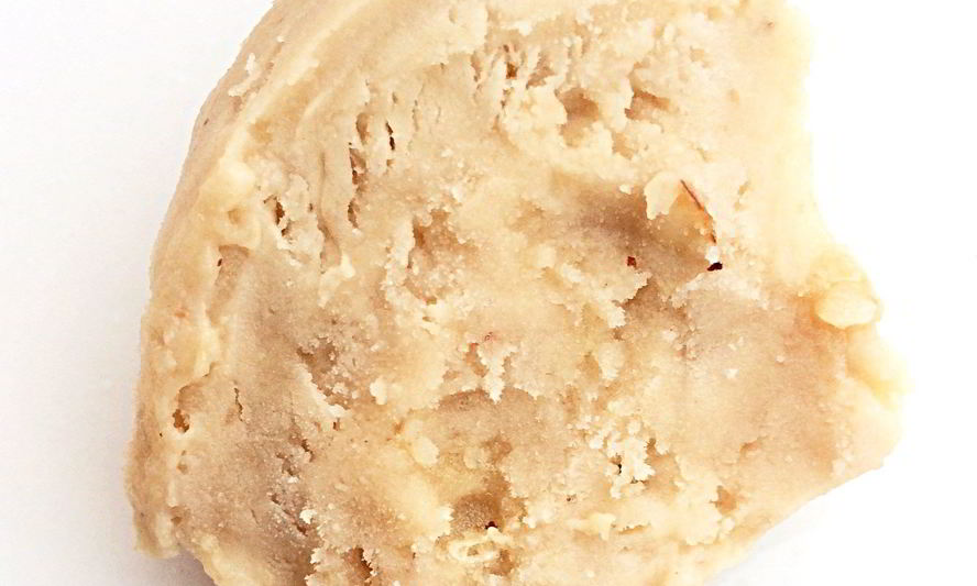 Рецепт каштанового мороженого с меренговой крошкой