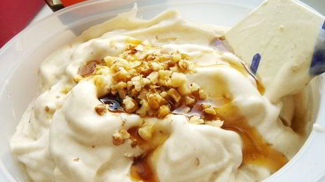 легкое банановое мороженое с кленовым сиропом