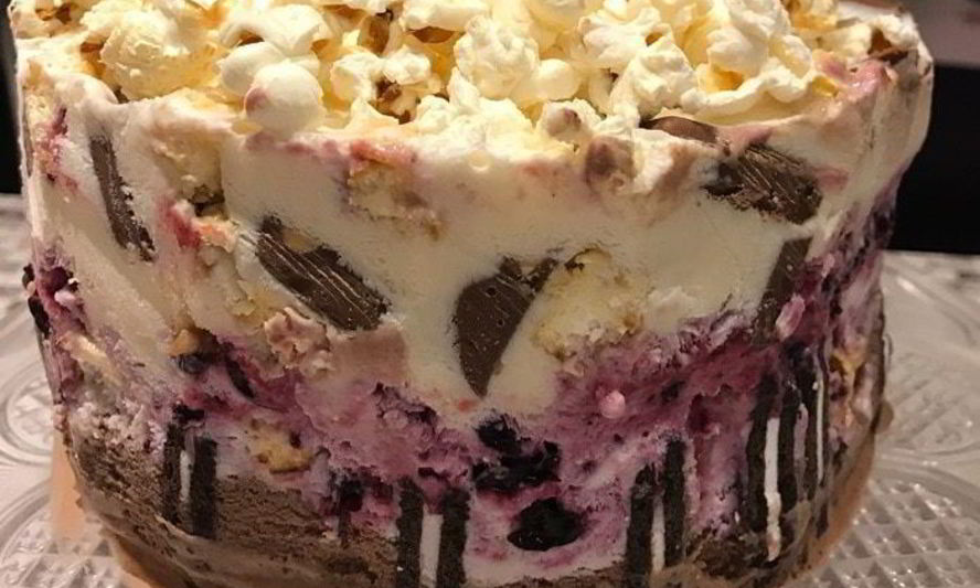 Рецепт молниеносного торта-мороженого