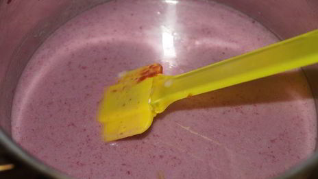 молочно-малиновое мороженое