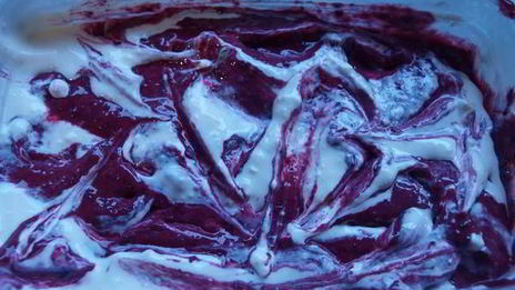 мороженое черносмородиновое