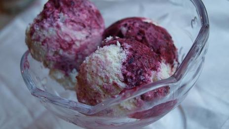 мороженое черносмородиновое