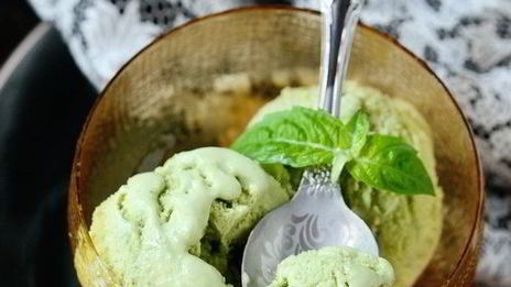 мороженое с базиликом