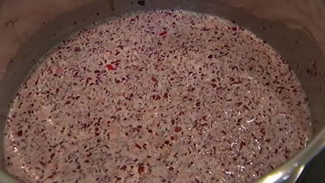 мороженое с лепестками роз