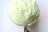 Мороженое с тархуном и оливковым маслом
