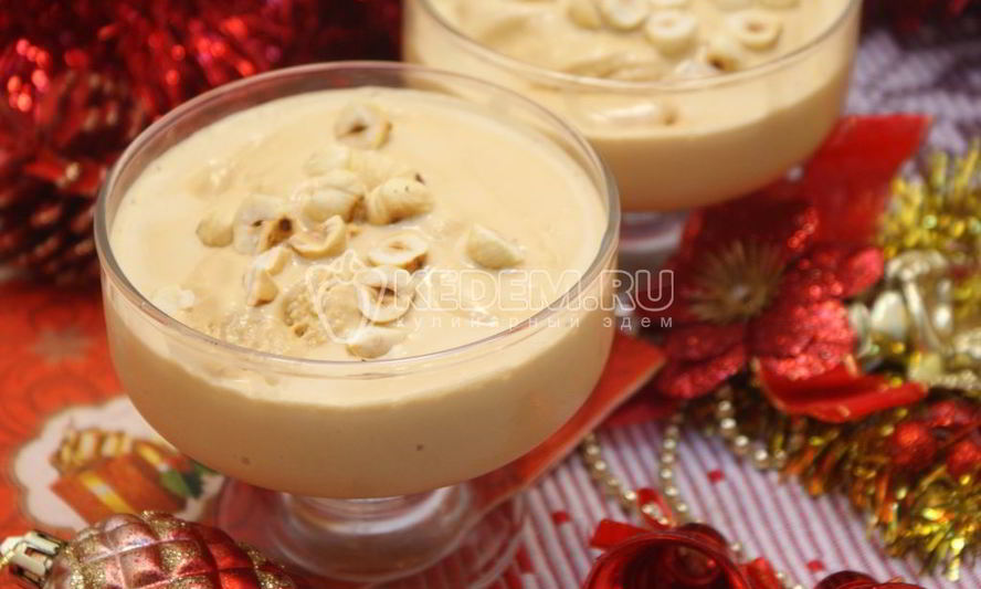 Рецепт новогоднего десерта-мороженого крем-брюле