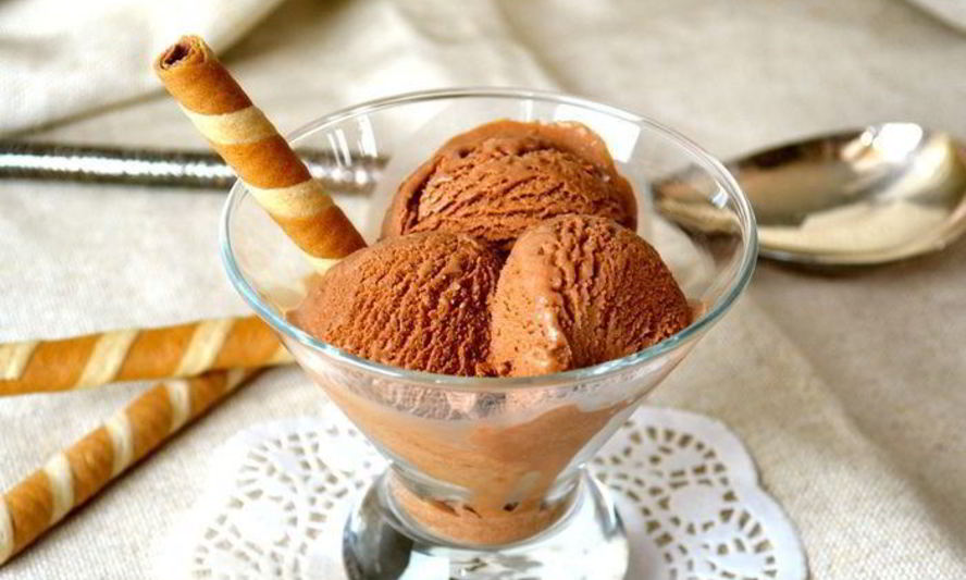 Рецепт шоколадного мороженого с черным перцем