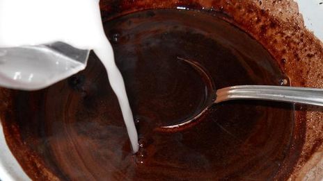 шоколадный соус для десертов, мороженого, блинов