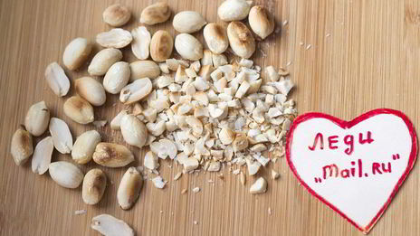 сливочное мороженое с арахисом