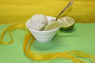 Сливочное мороженое с авокадо