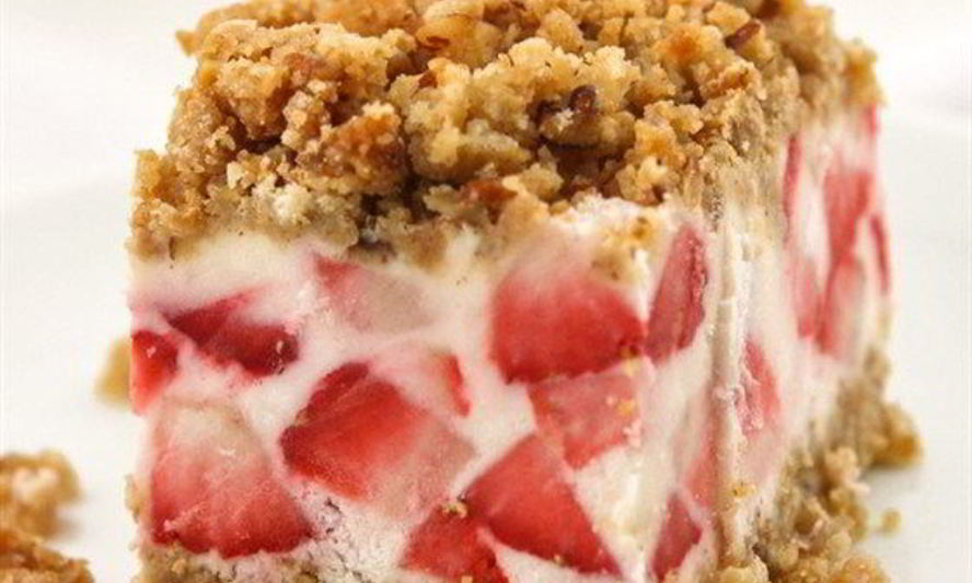 Рецепт террина из сливочного мороженого и клубники