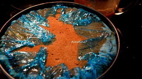 торт-мороженое с ирисовым соусом