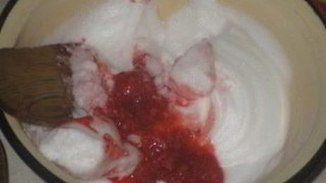 творожно-клубничное мороженое